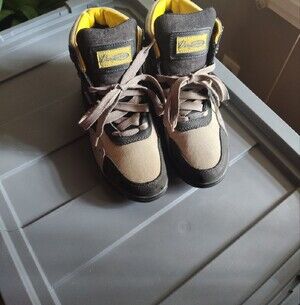 VASQUE Hiking Boots  7 1/2
